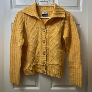 CarraigDonn Wool Cardigan Made in Ireland Size Small